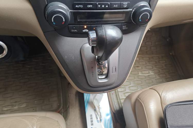 Used Honda CR-V 2010 2.4L automatic four-wheel drive luxury version
