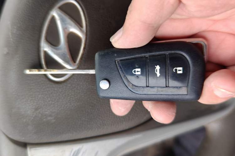 Used Hyundai Verna (older generation) 2010 Sedan 1.4L Manual Comfort GS
