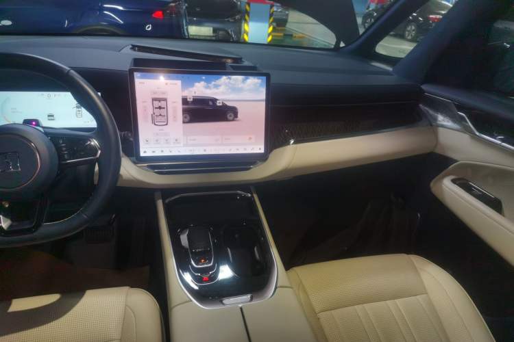 Used Zeekr 009 2022 Revised WE Version