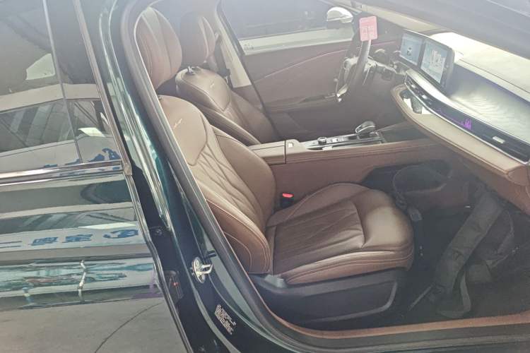 Used Chery Arrizo 8 2023 High-Performance Edition 2.0T DCT Powerfully Equipped Right Front Seat