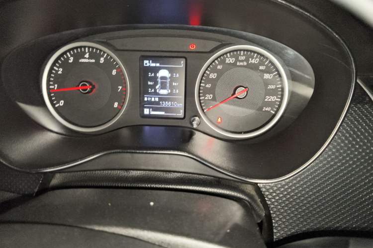 Used Baojun 730 2019 1.5L Manual Fashion Model 7-seater China VI
