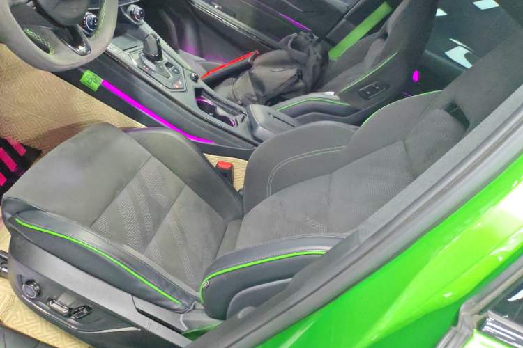 Used Lynk & Co 05 2022 05+ 2.0TD Automatic Exploration Edition
