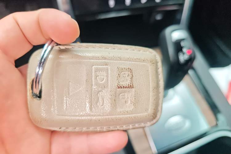 Used Land Rover Discovery Sport 2020 249 PS R-Dynamic Performance Edition
