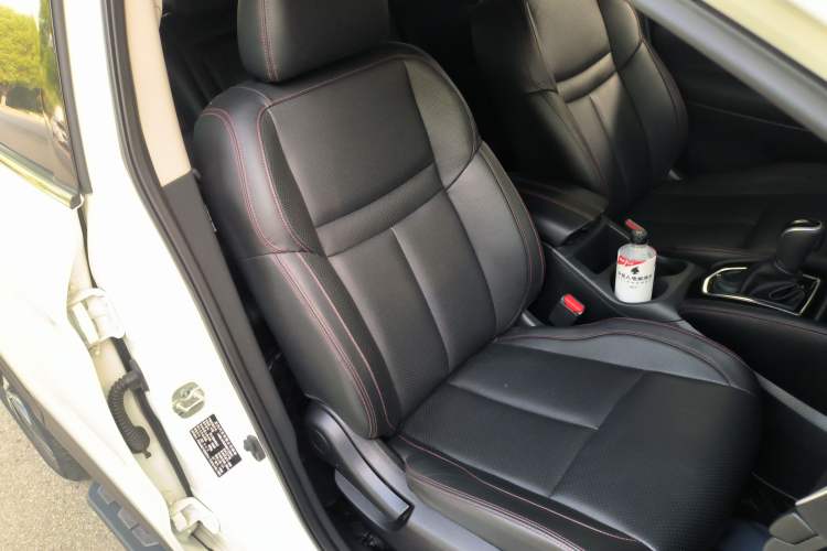 Used Nissan Qashqai 2022 2.0L CVT XV Premier Luxury Edition Right Front Seat