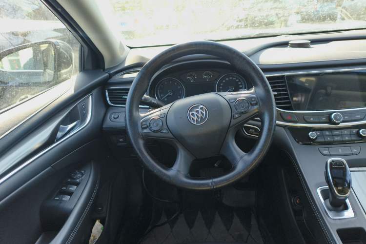 Used Buick LaCrosse 2019 28T Luxury Version