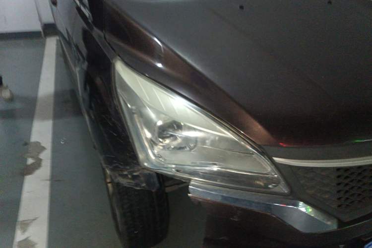 Used HYOSOW H3 2015 1.5L manual luxury version
