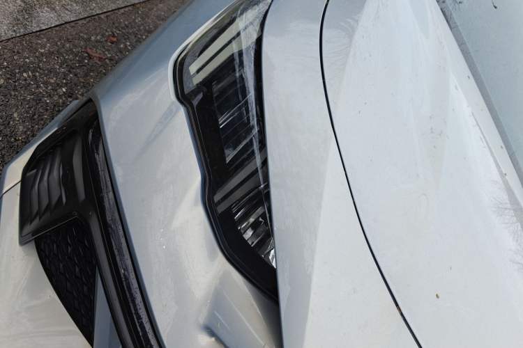 Used GAC Trumpchi EMPOW 2023 400T Automatic R PRO Right Front Headlight