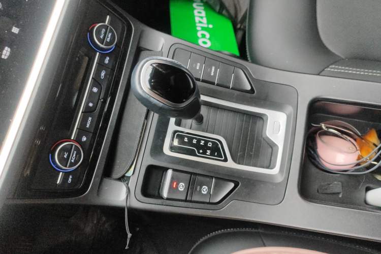 Used Geely Auto Emgrand GL 2021 UP 1.4T CVT Leading Edition
