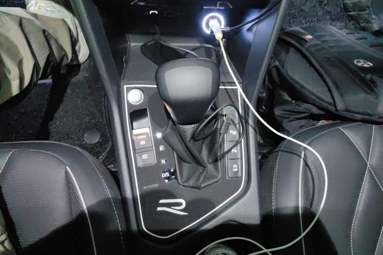 Used Volkswagen Tiguan L 2022 330TSI Automatic Two-Wheel Drive R-Line Enhanced Edition Gear Lever