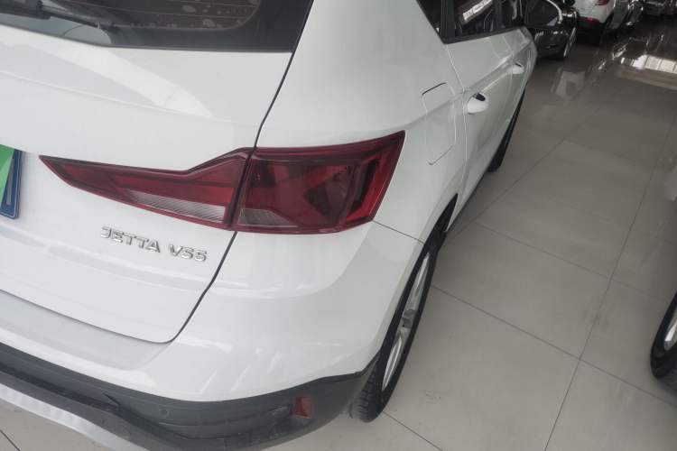 Used Jetta VS5 2021 280TSI Automatic Trend Edition Right Rear Taillight