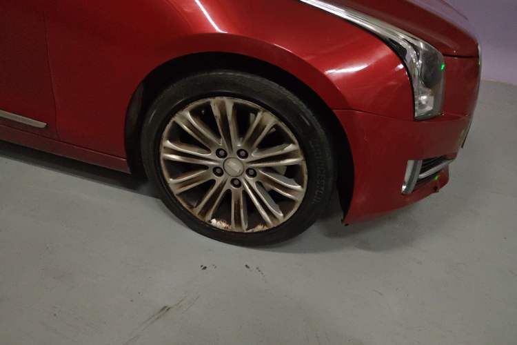 Used Cadillac ATS-L 2016 28T Tech Edition Right Front Wheel Hub