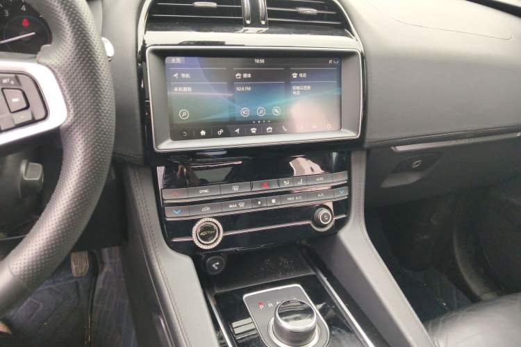 Used Jaguar F-PACE 2019 2.0T Four-Wheel Drive Urban Luxury Edition