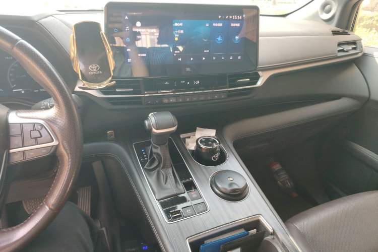 Used Toyota SIENNA 2021 2.5L Hybrid Platinum Edition Audio And AC Panel