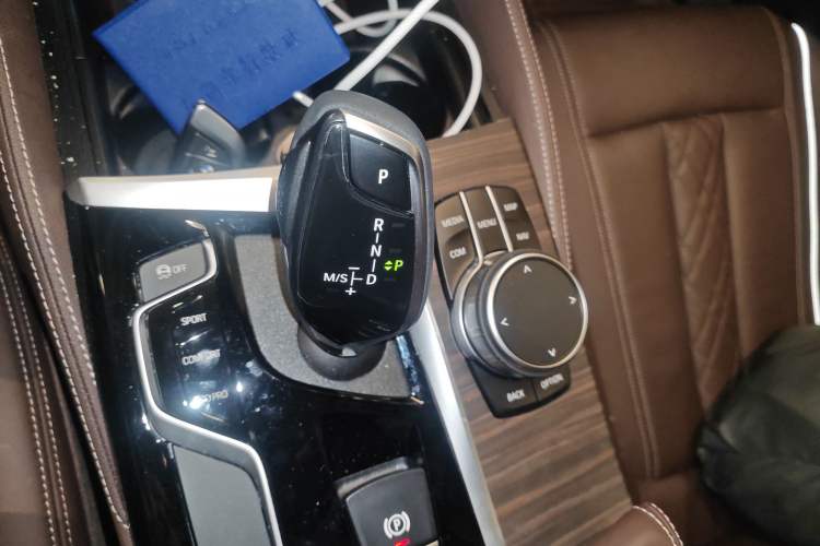 Used BMW 5 Series 2019 Facelifted 530Li Leading Edition Luxury Package