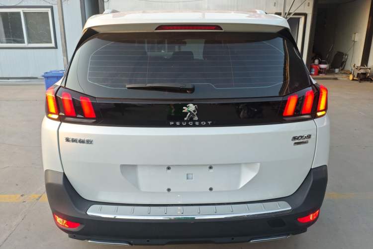 Used Peugeot 5008 2017 380THP 7-Seater Elite Edition
