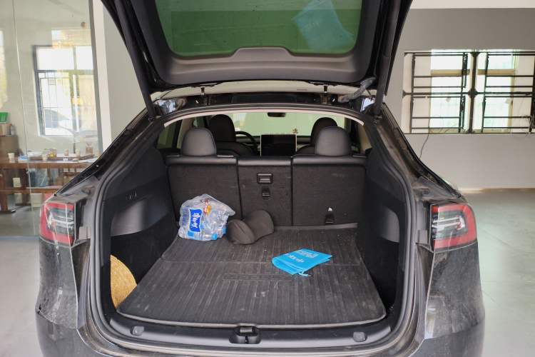 Used Tesla Model Y 2024 Rear-Wheel-Drive Version