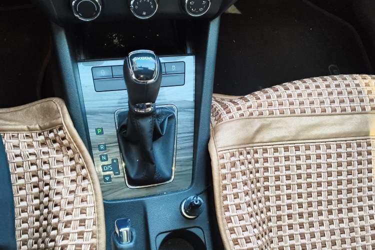 Used Skoda Octavia 2016 1.6L Automatic Smart Drive Edition