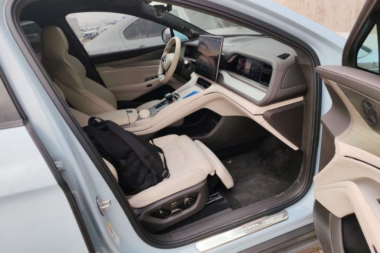 Used Denza N7 2023 Long-Range Performance Edition
