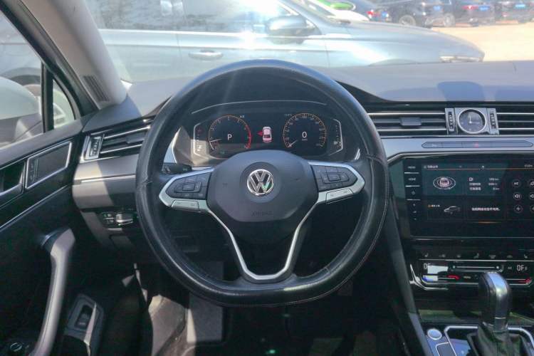 Used Volkswagen Magotan 2020 330TSI DSG Luxury Edition
