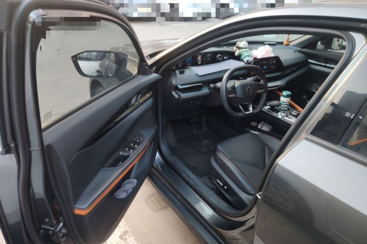 Used Changan UNI-V iDD 2023 Zhidian iDD 1.5T 113km Smart & Fun Version (Rapid Edition)