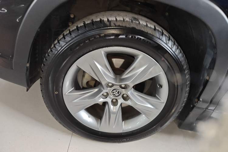 Used Toyota Highlander 2015 2.0T Four-Wheel Drive Luxury Edition 7-Seater
