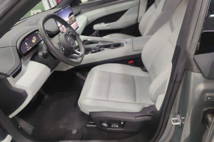 Used Zeekr 001 2025 YOU Edition 100 kWh All-Wheel Drive