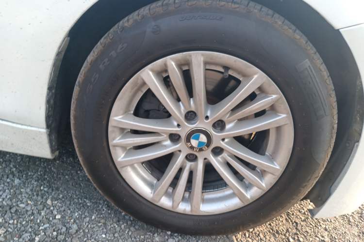 Used BMW 3 Series 2014 320Li Fashion Model