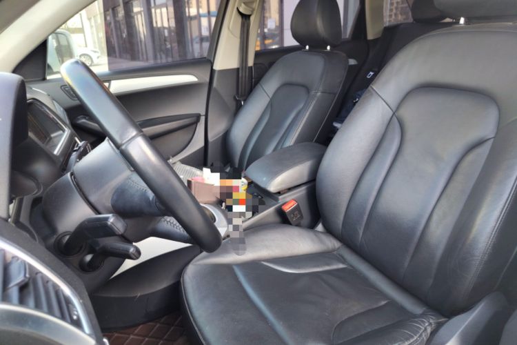 Used Audi Q5 2013 40 TFSI Technology Edition Left Front Seat