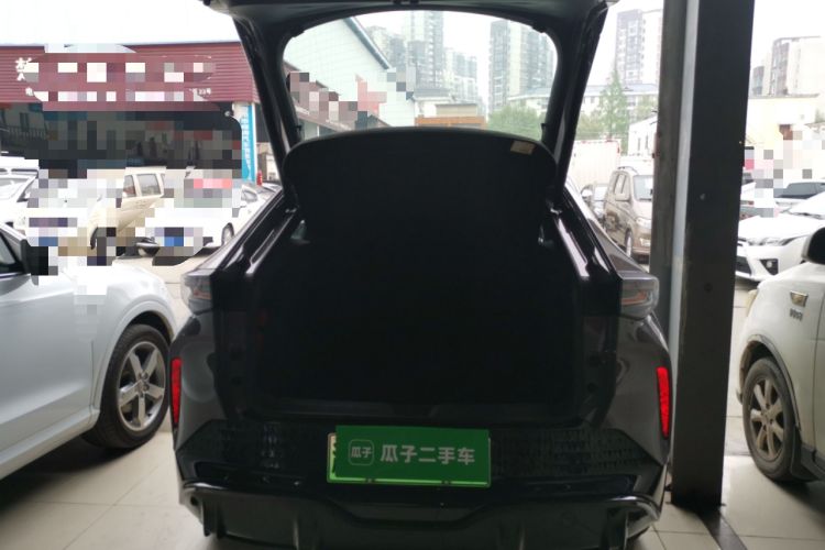 Used Volkswagen ID.UNYX 2024 Pro Long-Range Version Trunk