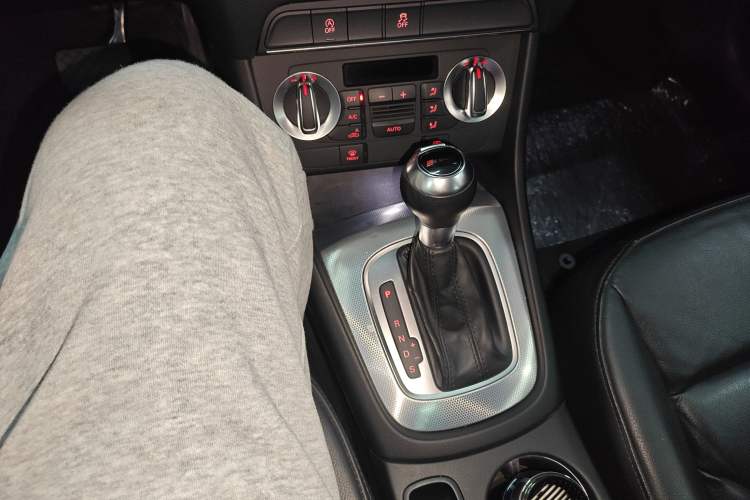 Used Audi Q3 2015 30 TFSI Comfort Model