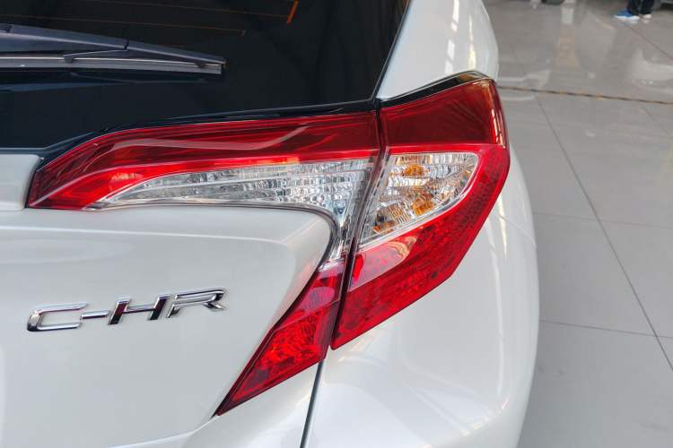 Used Toyota C-HR 2023 2.0L Comfort Edition Exterior 3