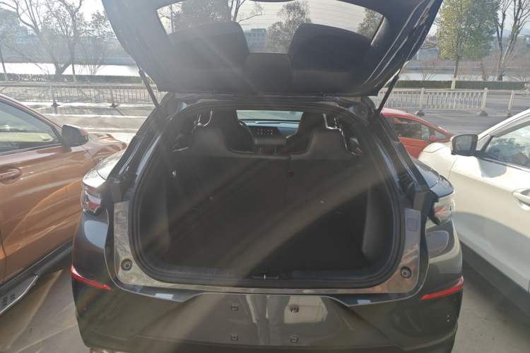 Used CHANGAN UNI-T 2020 1.5T Prestige Version
