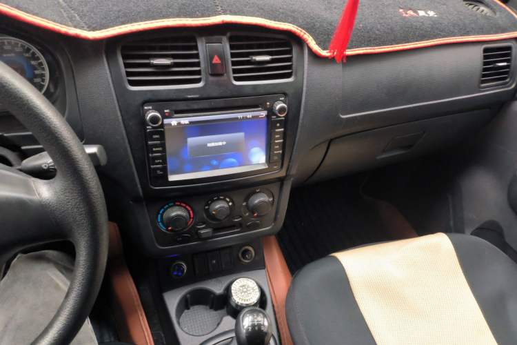 Used Dongfeng Fengon 330 2014 1.5L Manual Utility Version DK15
