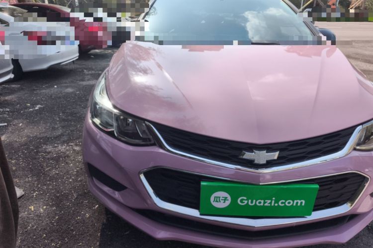 Used Chevrolet Cruze 2018 Hatchback 320 Automatic Pioneer Sunroof Edition Right Front Headlight