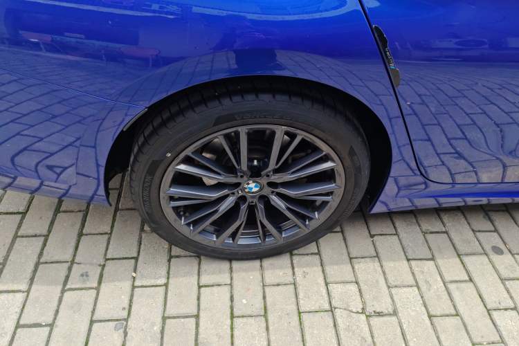 Used BMW 3 Series 2021 325i M Sport Night Edition package
