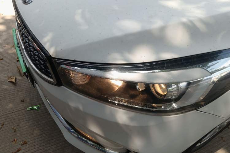 Used Kia K3 2016 1.6L Automatic with Sunroof