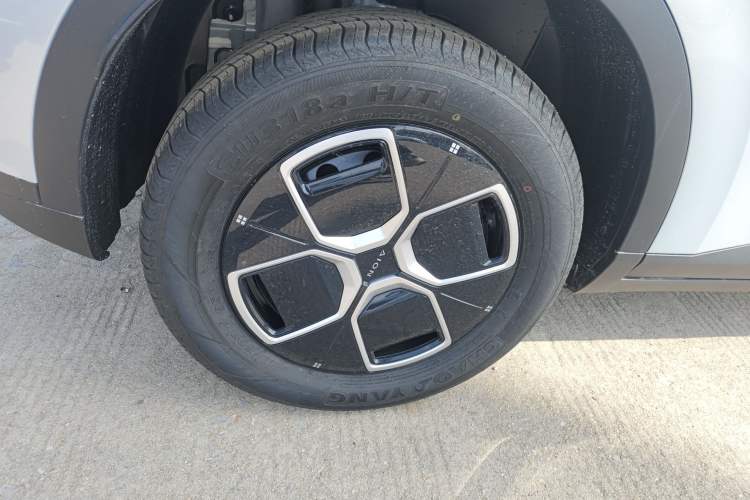 Used AION UT 2025 330 Starlight Edition