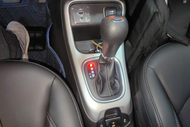 Used Jeep Compass 2020 220T Automatic Leading Edition
