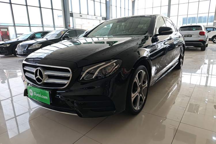 Used Mercedes-Benz E-Class 2016 E 300 L Sporty and Stylish Model
