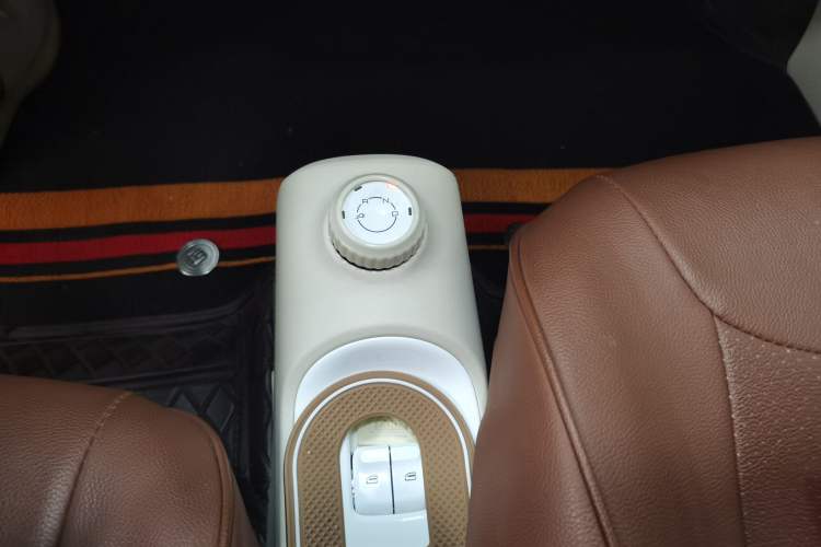 Used Wuling Hongguang MINIEV 2024 3rd Generation 215km Youth Edition Gear Lever