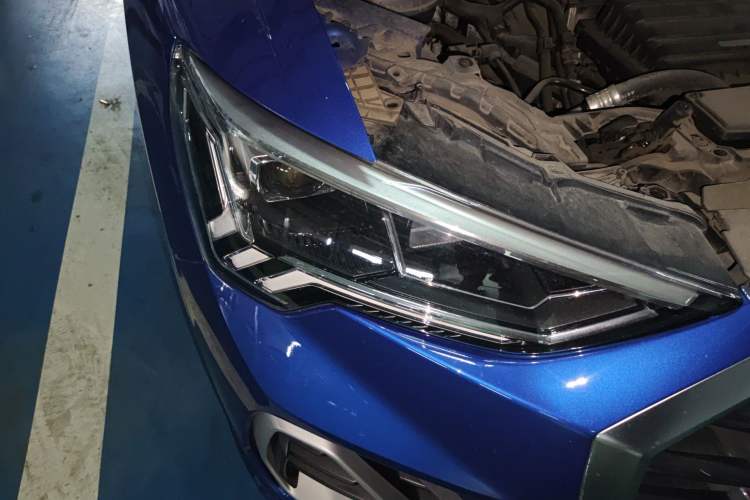 Used Audi Q3 2020 35 TFSI Ambition Dynamic Edition Right Front Headlight