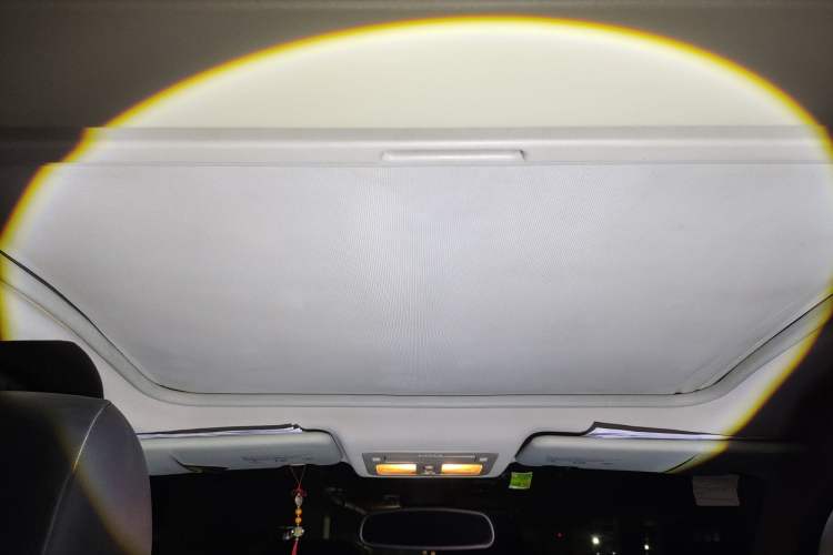 Used Renault Koleos 2012 2.5L 4x4 Comfort Edition with Navigation
