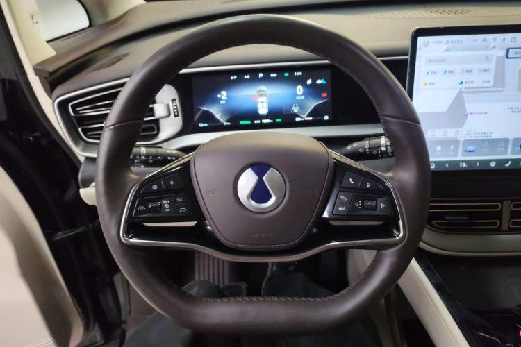 Used Denza D9 2024 DM-i 980 Four-Wheel Drive Flagship Model