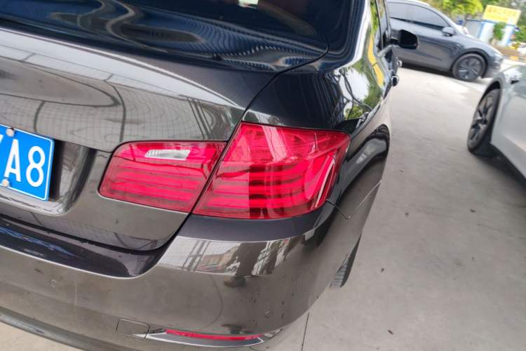 Used BMW 5 Series 2014 520Li Elegant Model
