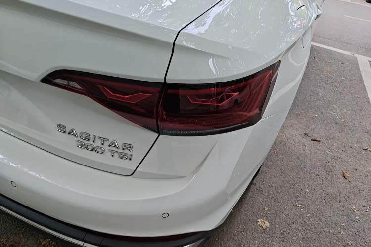 Used Volkswagen Sagitar 2024 200TSI DSG Flyover Edition Right Rear Taillight