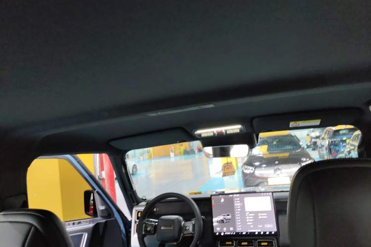 Used iCAR V23 2025 401 Two-Wheel Drive Intelligent Driving Version
