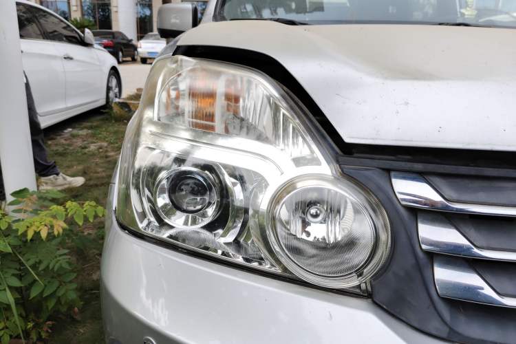 Used Dongfeng Fengdu MX6 2015 2.0L CVT 4x4 Dream Edition
