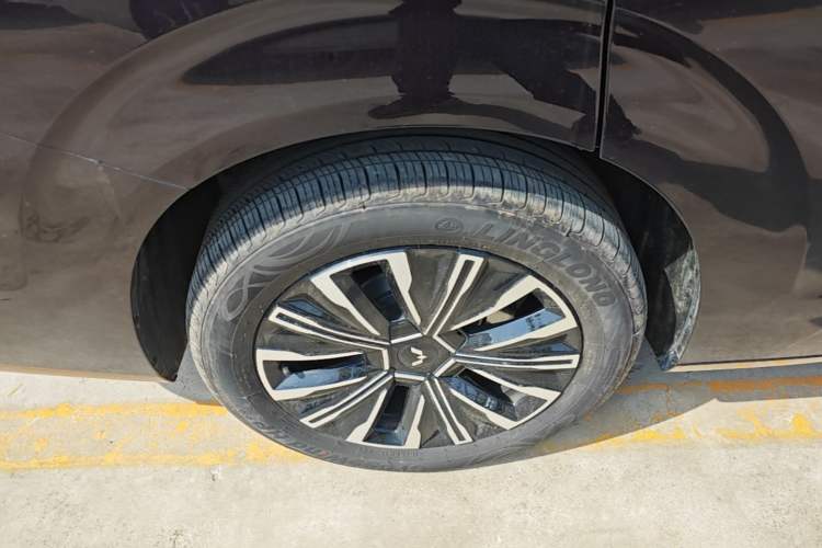 Used Wuling Starlight 730 2025 Model Pure Electric 500km Luxury Edition