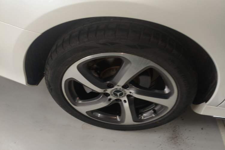 Used Mercedes-Benz E-Class 2017 E 300 L Sport Luxury Edition Exterior 5