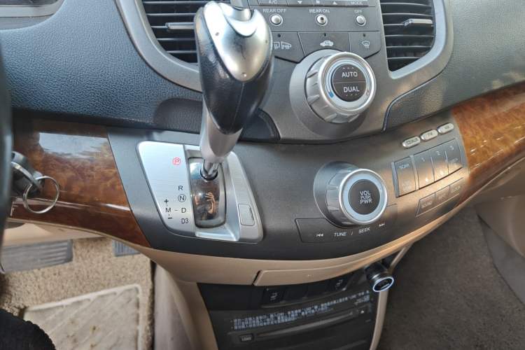 Used Honda Odyssey 2008 2.4L Comfort Edition Gear Lever